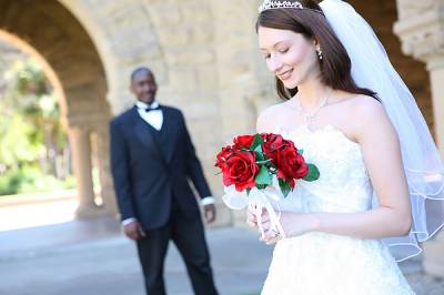 Почему женщины мечтают выйти замуж за иностранцев?