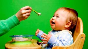 Особенности прикорма новорожденных. Уход за ребенком