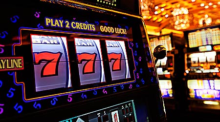 Какие азартные игры популярны в интернет казино Вулкан и почему?