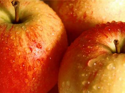 Секрет молодости и здорового тела заключается в яблоках