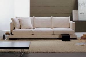 Как правильно подобрать диван для комнаты